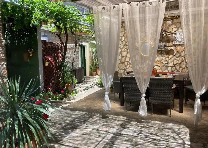 Apartments Lavandis